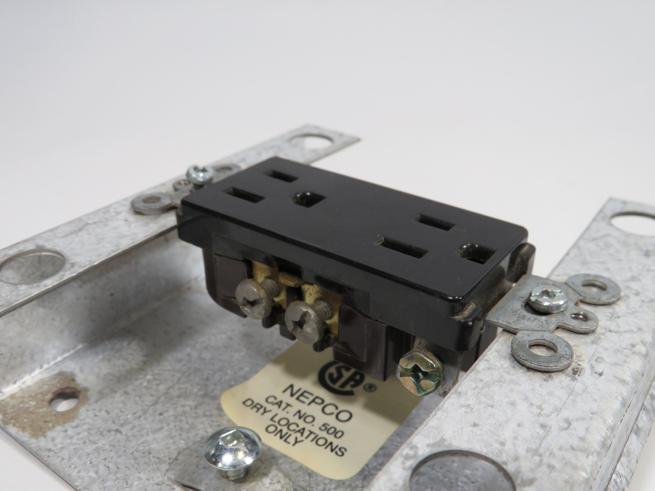 Leviton 5325-E Duplex Receptacle 15A 125V Black w/ NEPCO 500 Wall Plate USED