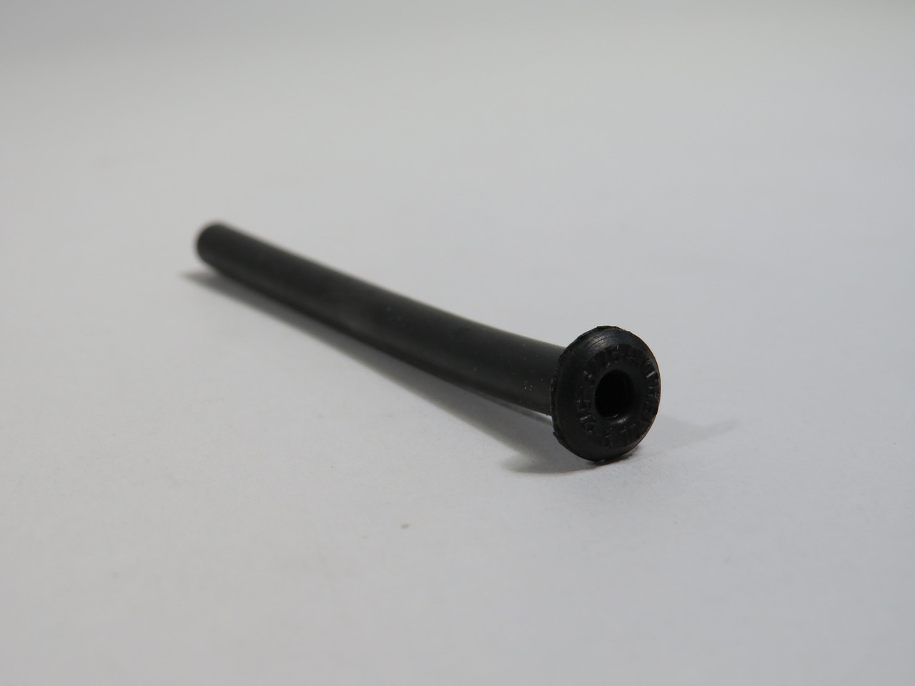 Amphenol 9779-513-3 Rubber Bushing .13" ID 2.875" L 10-Pack ! NWB !