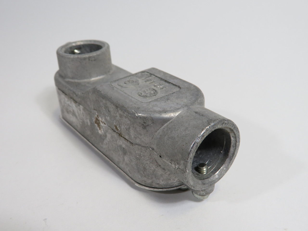 Generic LBA-1/2 Unthreaded Conduit Body 1/2" LBA w/ Cover USED