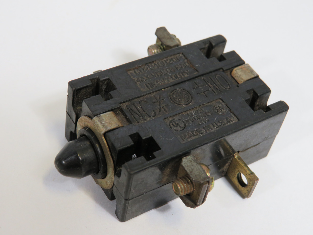General Electric CR2940U201 Contact Block 600V 1NO 1NC MISSING SCREW USED