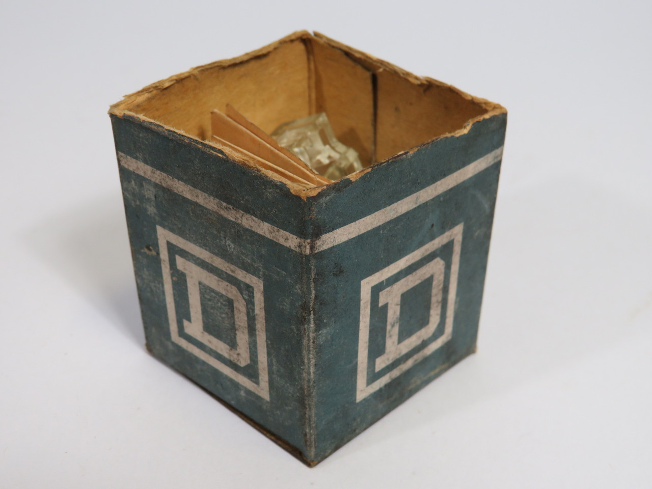 Square D 9001-KA2 Contact Block 600V 1NO SHELF WEAR/DAMAGED BOX ! NEW !