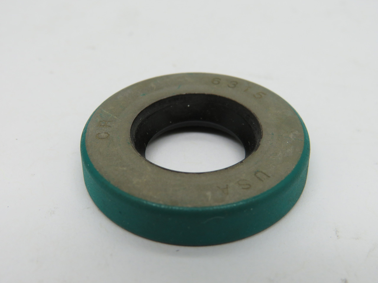 Chicago Rawhide 6315 Oil Seal 0.625" ID 1.250" OD 0.250" W ! NEW !