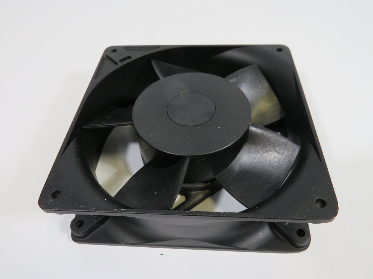 NMB Minebea 4715FS-12T-B50 Axial Fan 115V 50/60Hz .21/.19A SHELF WEAR USED