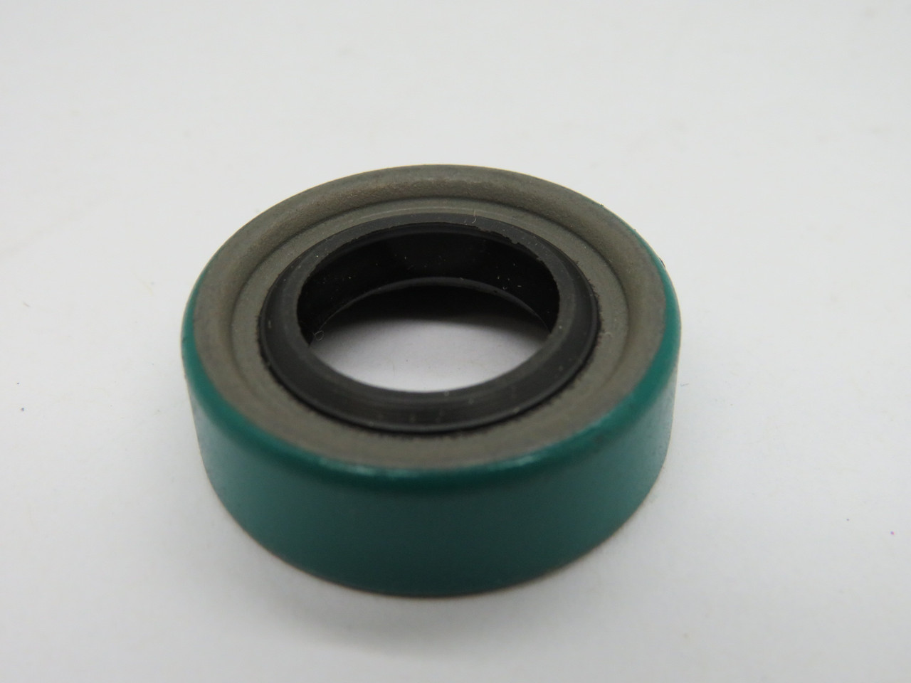 Chicago Rawhide 6229 Oil Seal 0.625" ID 1.124" OD 0.375" W ! NEW !