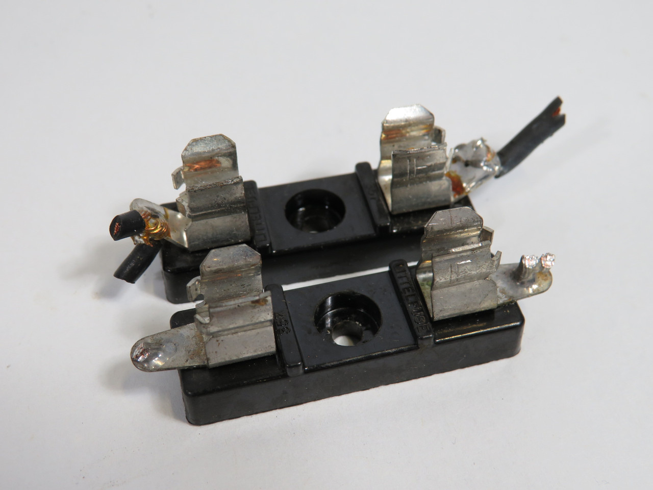 Littelfuse 357 Fuse Holder Single-Pole *No Screw* Lot of 2 USED