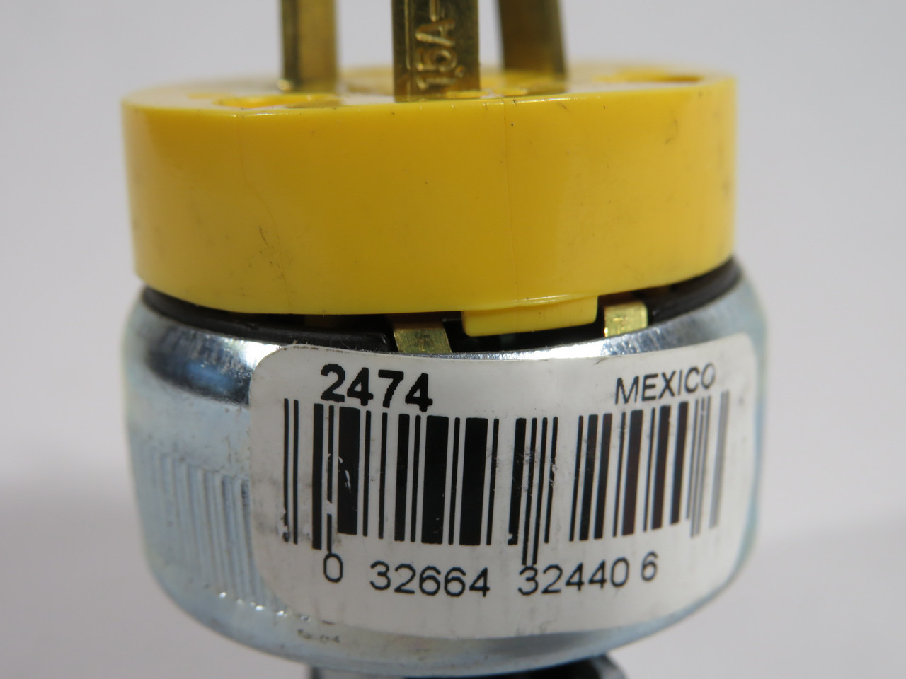 Cooper 2474 Armored Plug 15A 125V 3-Wire 2-Pole *Missing Screw* NOP