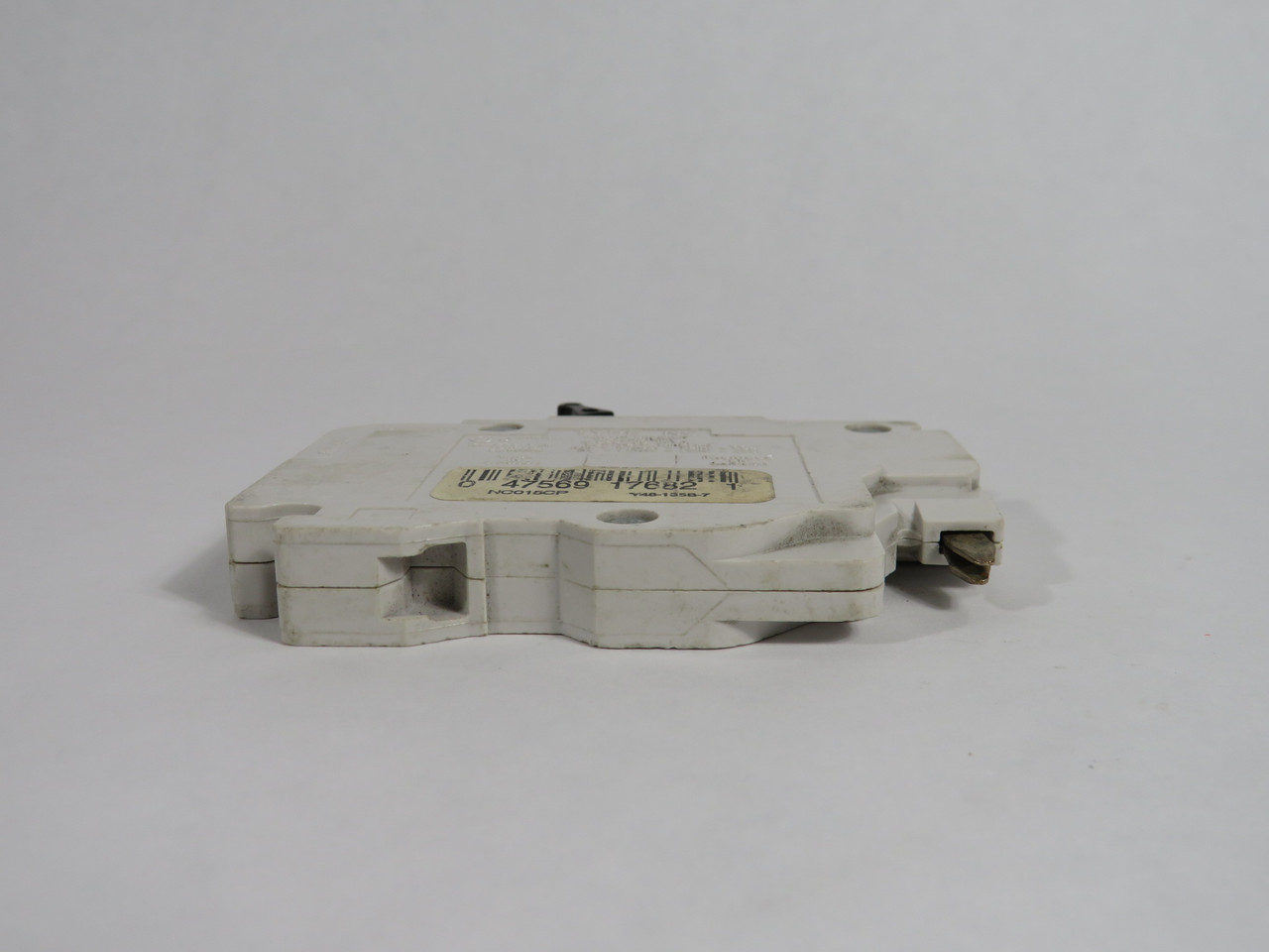 Federal Pioneer NC015CP Circuit Breaker 15A 120/240V 1-Pole SHELF WEAR USED