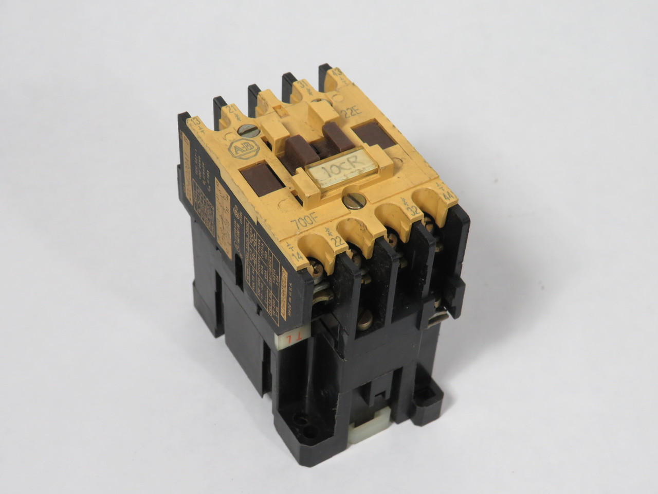 Allen-Bradley 700-F220A1 Ser B Control Relay 10A 110/120VAC 2NO/NC AC-11 USED