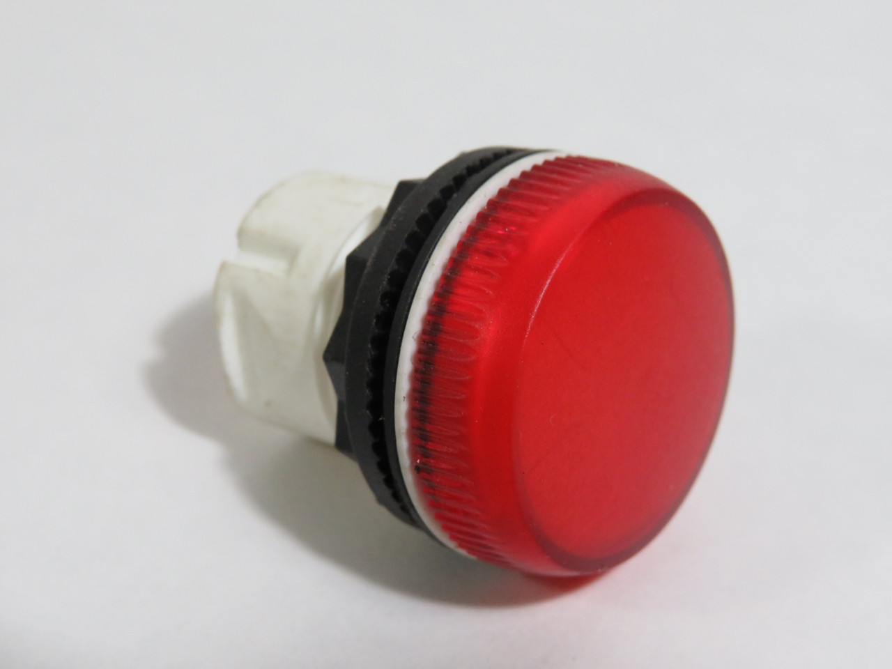 Sprecher + Schuh D7P-P4 Indicator Light Operator Red Lens No Bulb USED