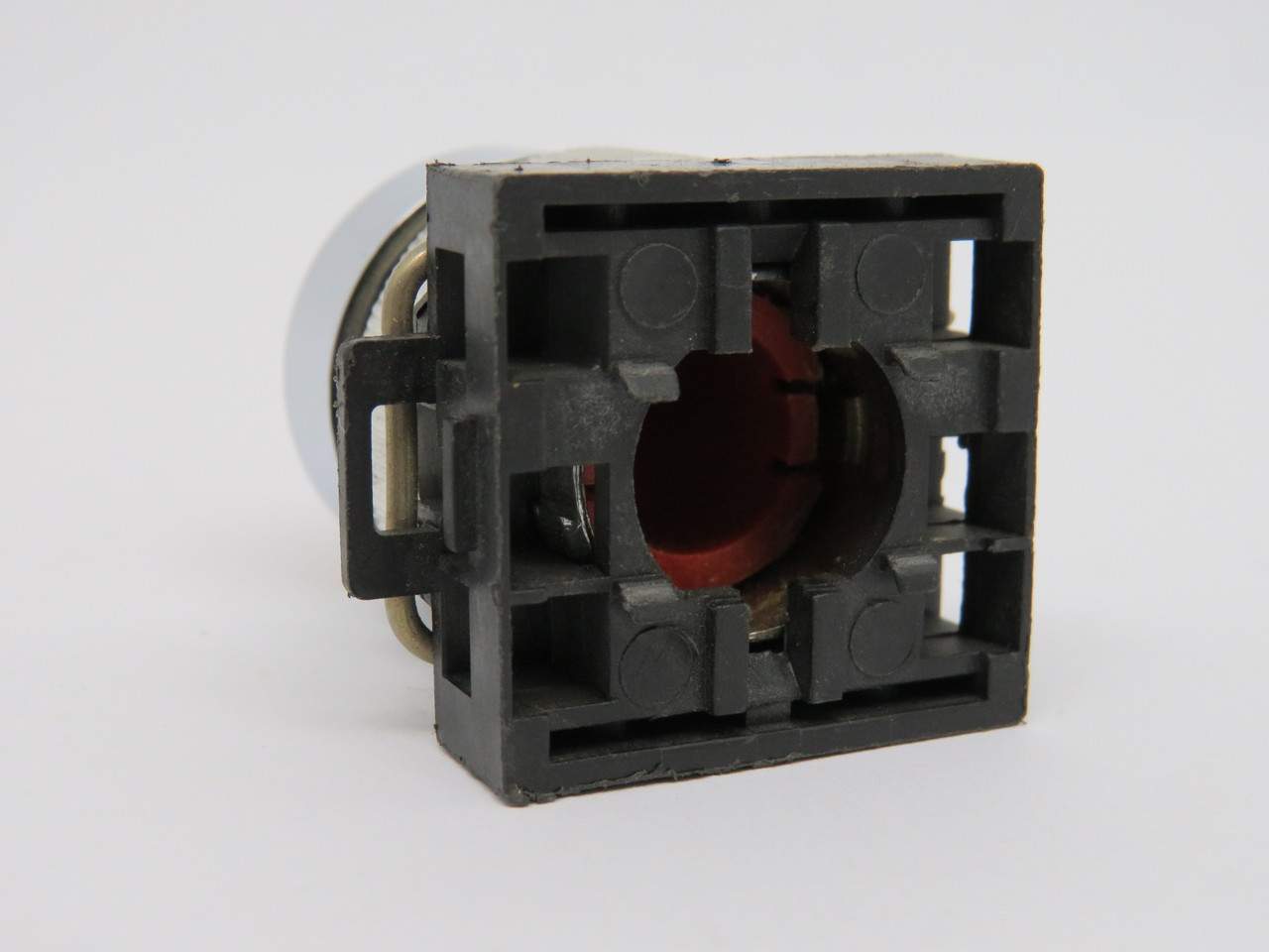 ERSCE ER506020 Flush Push Button w/Ring Red Cap 22mm USED