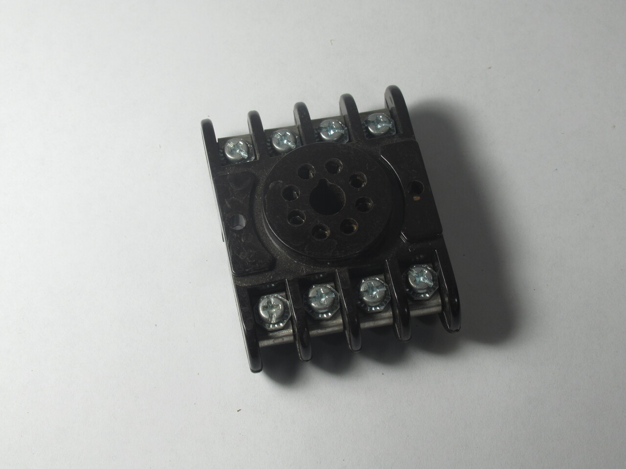 Amphenol 146 Relay Socket DIN Rail USED