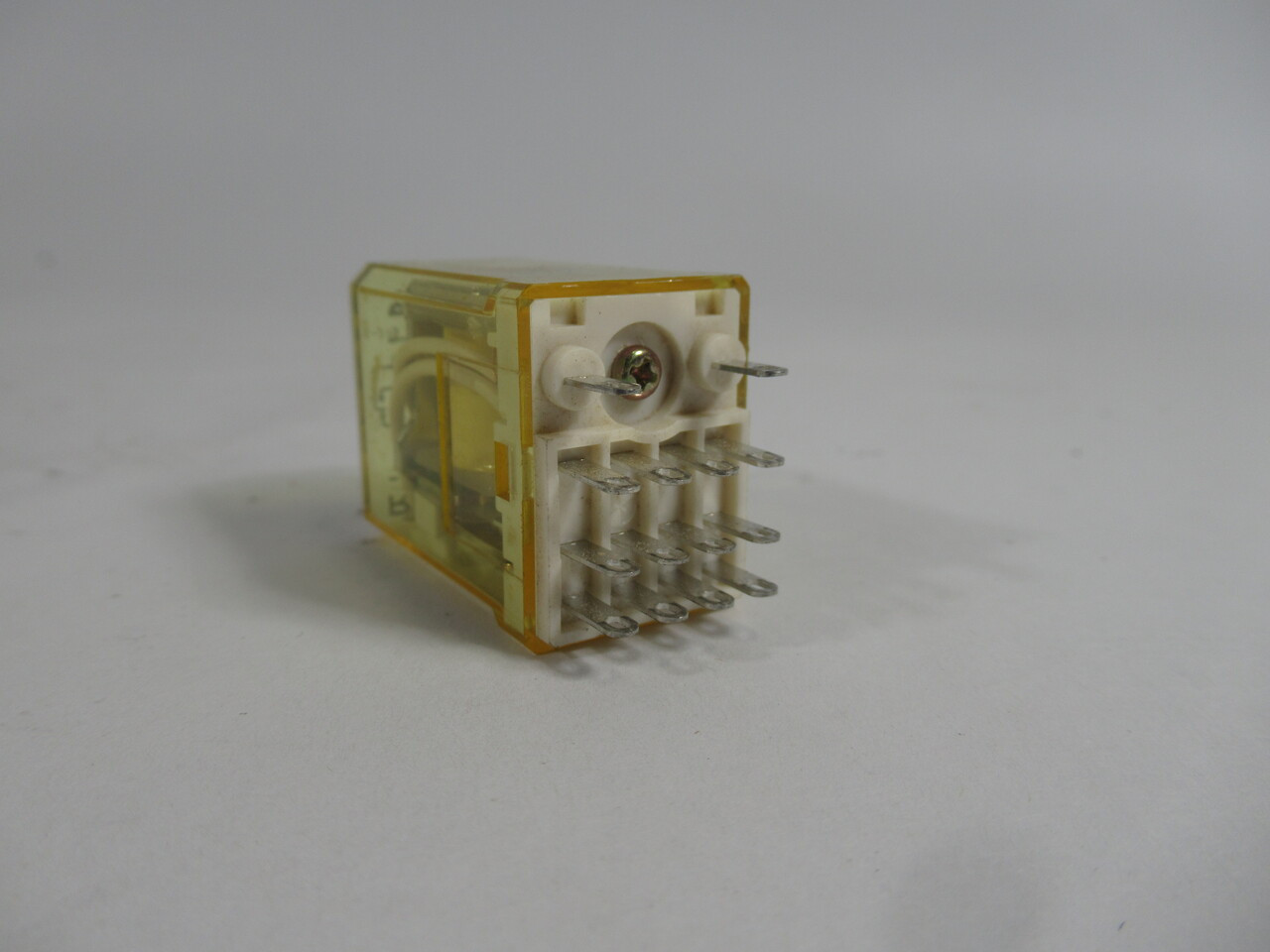IDEC RY4S-UDC24V Relay 24VDC Coil 3A 240VAC/30VDC 14-Pin USED