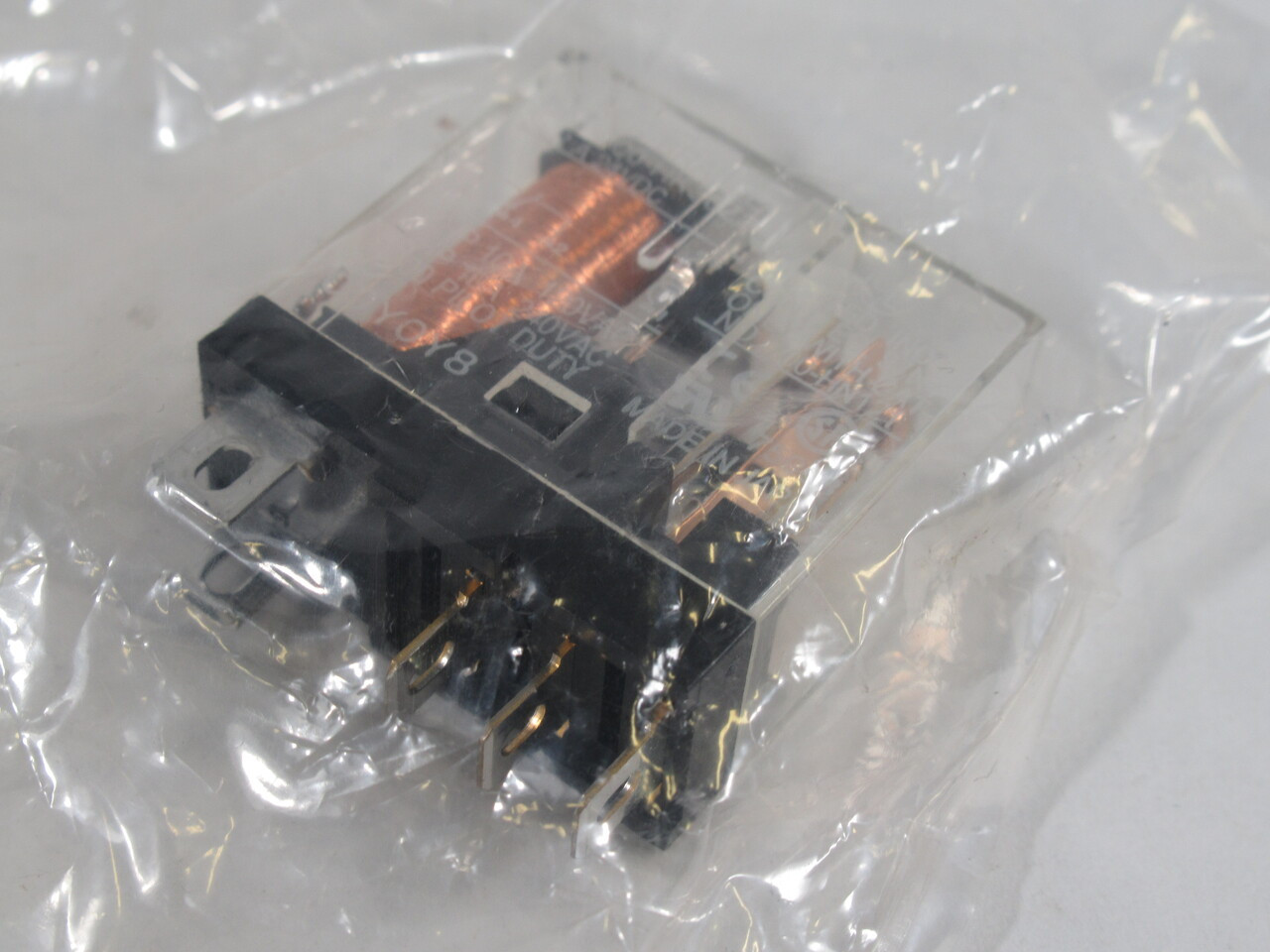 Allen-Bradley 700-HK36Z24 Relay Ser. A 24VDC 10A SPDT 5-Pin ! NEW !