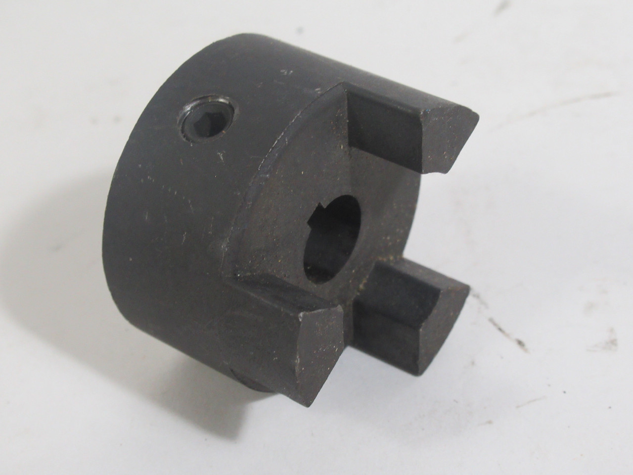 Generic L075 Jaw Coupling 1/2" Bore USED