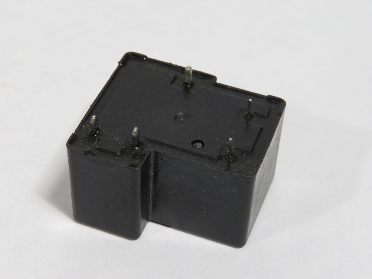 Omron G8P-1C4P PCB Power Relay 12VDC 20A NO 10A NC 5-Pin USED