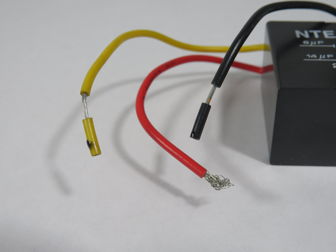 NTE CFC-6/14 Ceiling Fan Capacitor 6/14uF 250V 3-Wire SHELF WEAR NEW