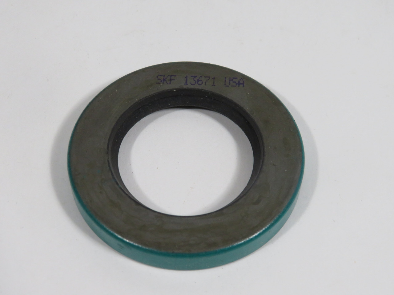 SKF 13671 Oil Seal 1.375" ID 2.25" OD 0.313" W NEW