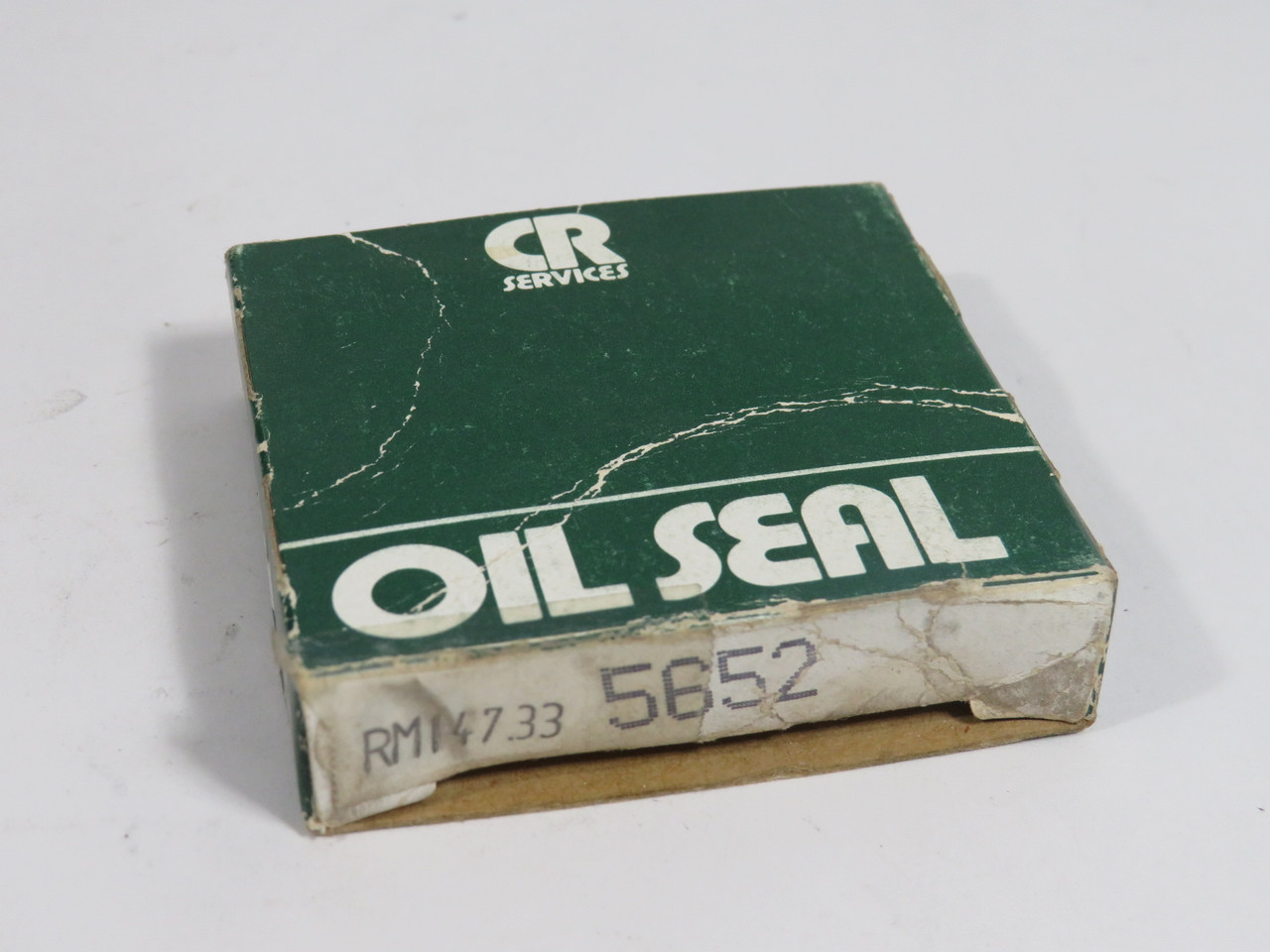 Chicago Rawhide 5652 Oil Seal 0.563" ID 1.124" OD 0.25" W SHELF WEAR NEW
