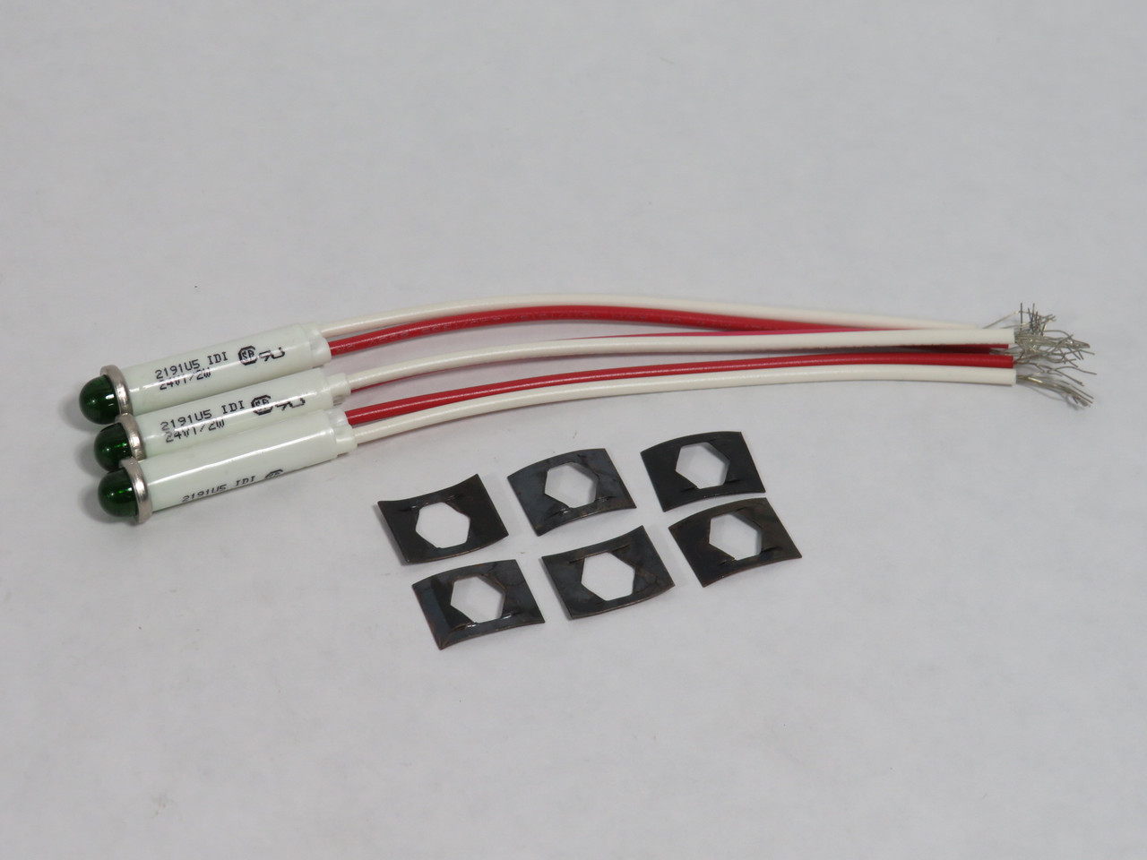 IDI 2191U5-24V Green LED Indicator Light 24V 1/2W Lot of 3 NOP