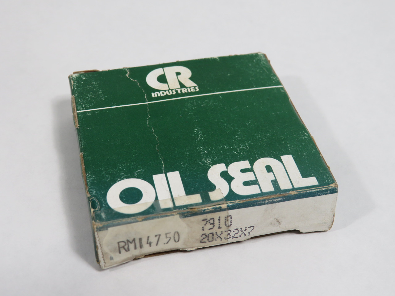 Chicago Rawhide 7910 Oil Seal 20mm ID 32mm OD 7mm W SHELF WEAR NEW