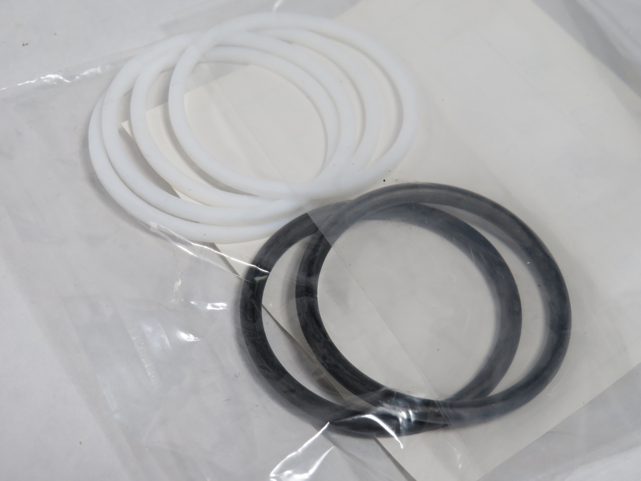 Generic 1BG-35(BR2) O-Ring + Backup Rings 40.6mm OD 34.4mm ID 3.1mm W 2-Pack NWB