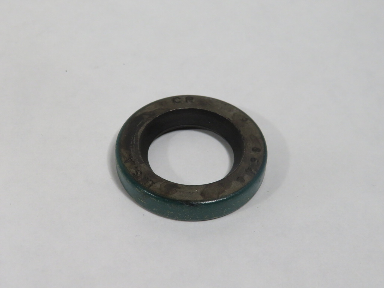 Chicago Rawhide 8648 Oil Seal 0.875" ID 1.375" OD 0.25" W SHELF WEAR NEW