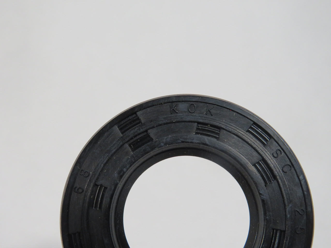 Chicago Rawhide 10028 Nitrile Oil Seal 25mm ID 46mm OD 7mm W KOK NEW