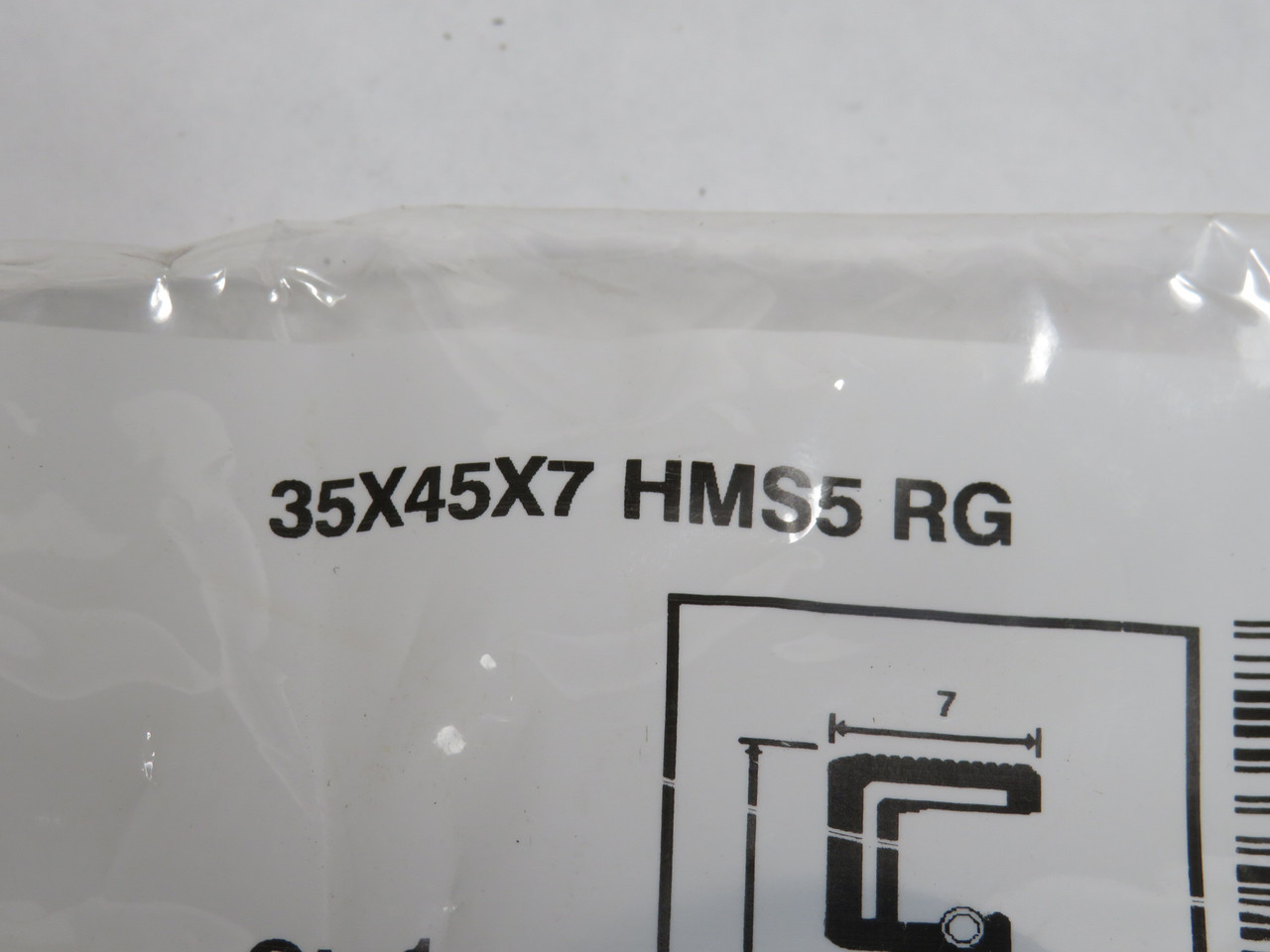 SKF 35X45X7 HMS5 RG Radial Shaft Seal 45mm OD 35mm ID 7mm W NWB