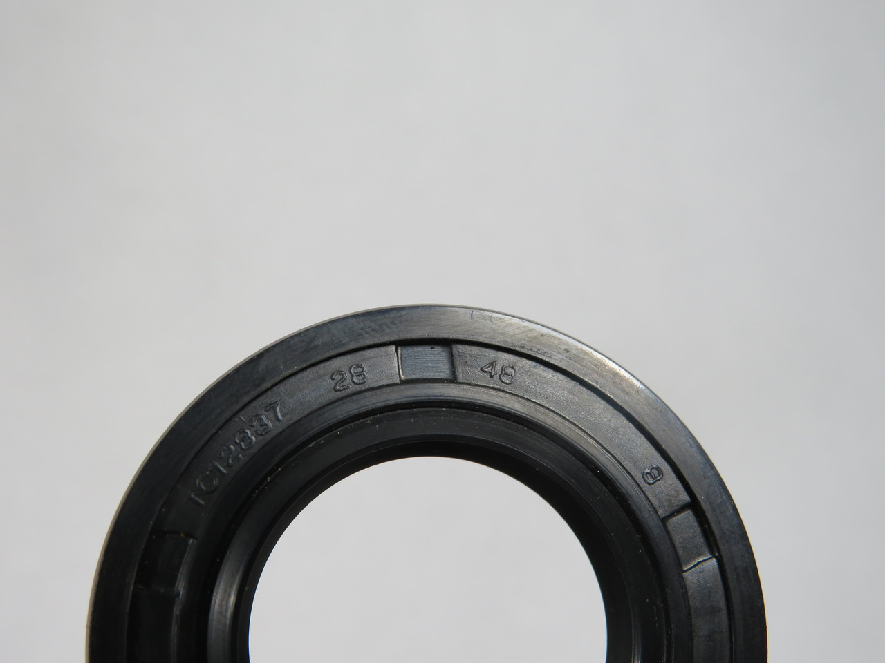 Chicago Rawhide 10964 Nitrile Oil Seal 28mm ID 48mm OD 8mm W KOK NEW