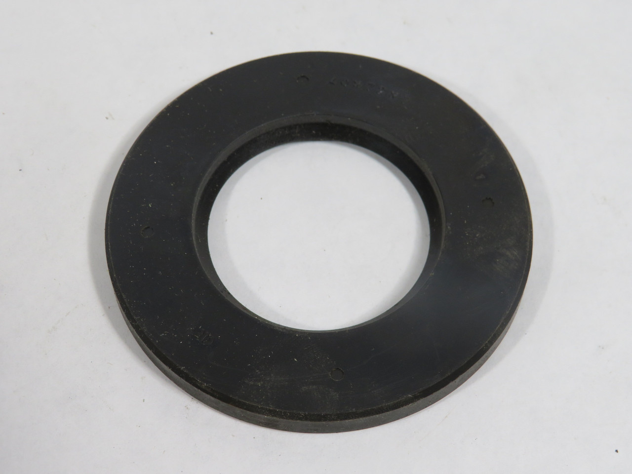 Chicago Rawhide 15857 Oil Seal 72mm OD 40mm ID 7mm W BOX WEAR NEW