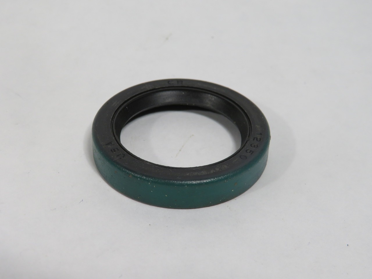 Chicago Rawhide 12350 Oil Seal 1.25" ID 1.687" OD 0.313" W BOX WEAR NEW
