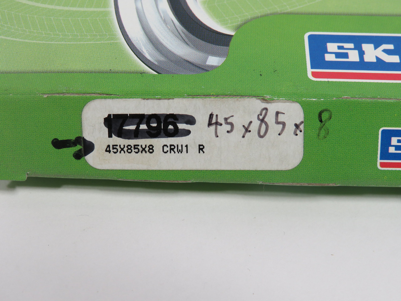 SKF Chicago Rawhide 17796 Oil Seal 45mm ID 85mm OD 8mm W BOX DAMAGE NEW
