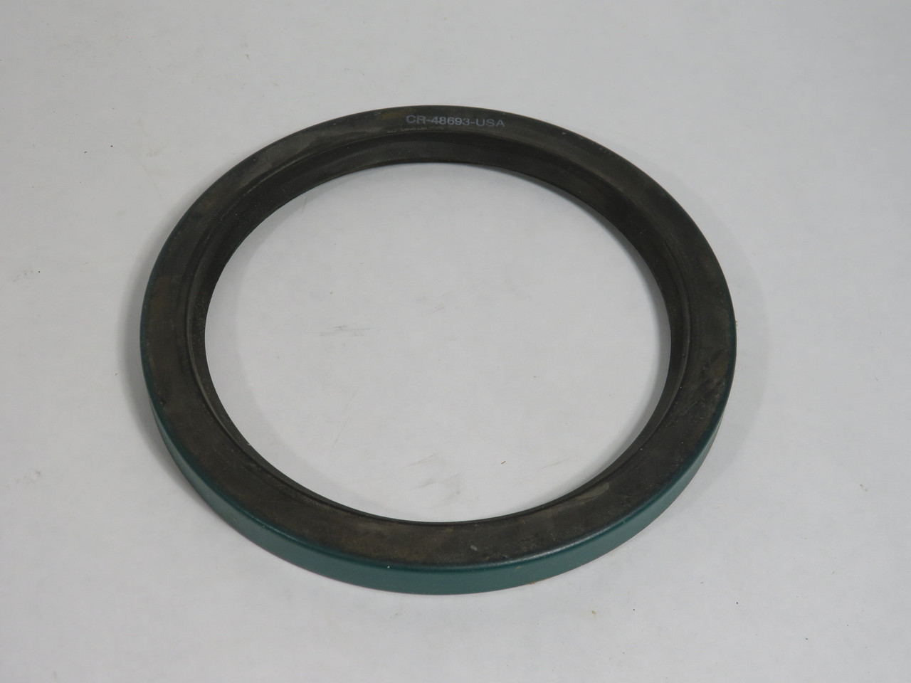 Chicago Rawhide 48693 Oil Seal 4.875" ID 6.001" OD 0.5" W SHELF WEAR NEW