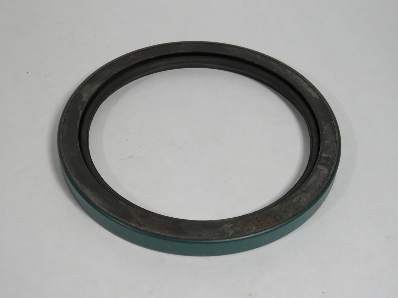 Chicago Rawhide 48693 Oil Seal 4.875" ID 6.001" OD 0.5" W SHELF WEAR NEW