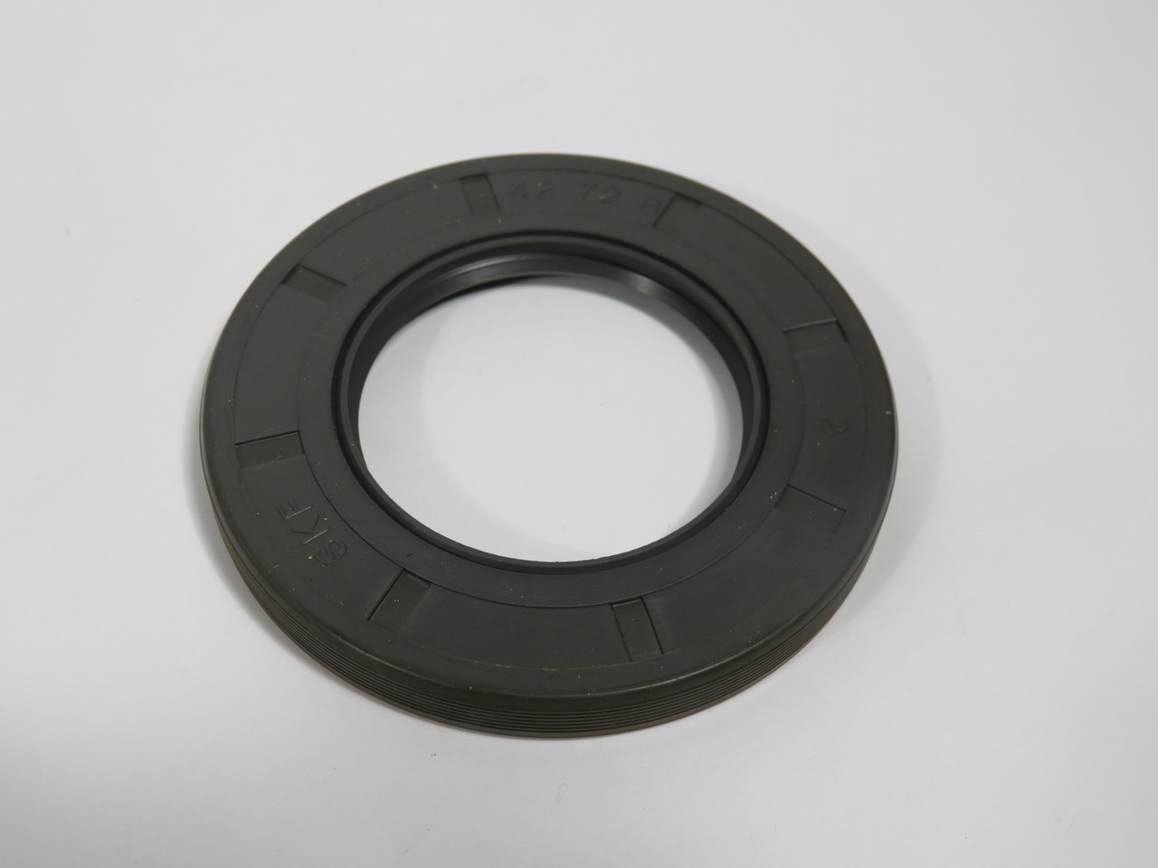 SKF 563122 Nitrile Oil Seal 42mm ID 72mm OD 8mm W BOX DAMAGE NEW