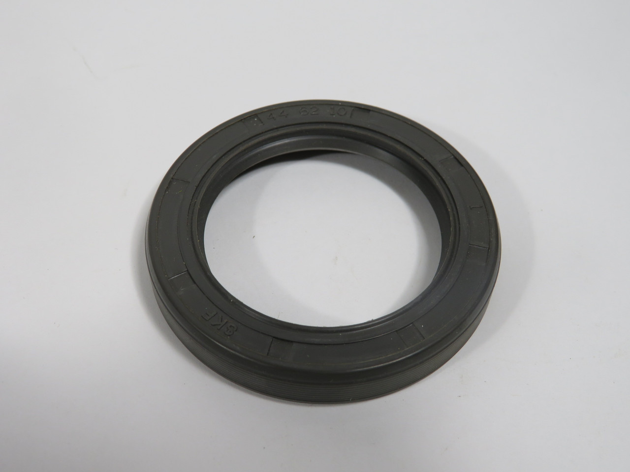 SKF 563765 Nitrile Oil Seal 44mm ID 62mm OD 10mm W NEW