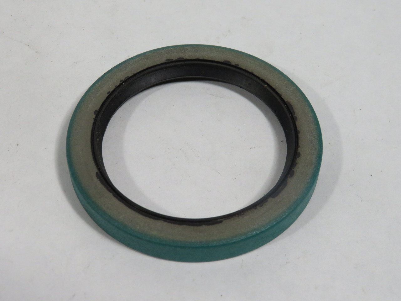 Chicago Rawhide 19762 Oil Seal 2.623" OD 2" ID 0.313" W NEW