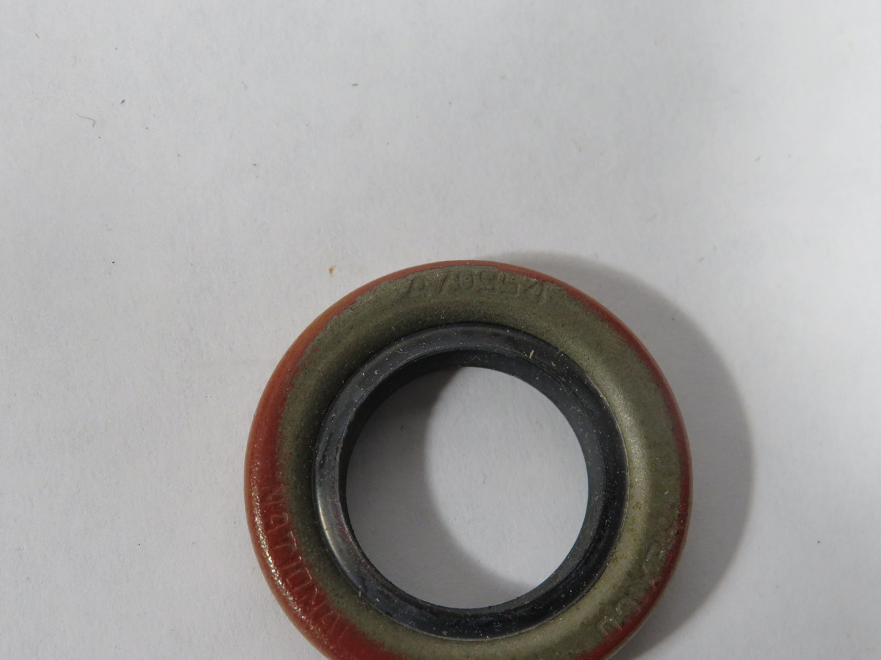 National Federal Mogul 470954 Oil Seal 1.250" OD 0.750" ID 0.250" W BOX DMG NEW