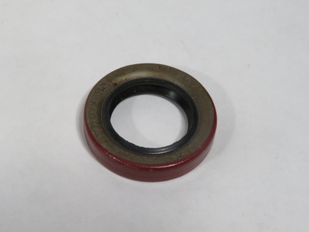 National Federal Mogul 471267 Oil Seal 1.375"OD 0.875"ID 0.250"W SHELF WEAR NEW