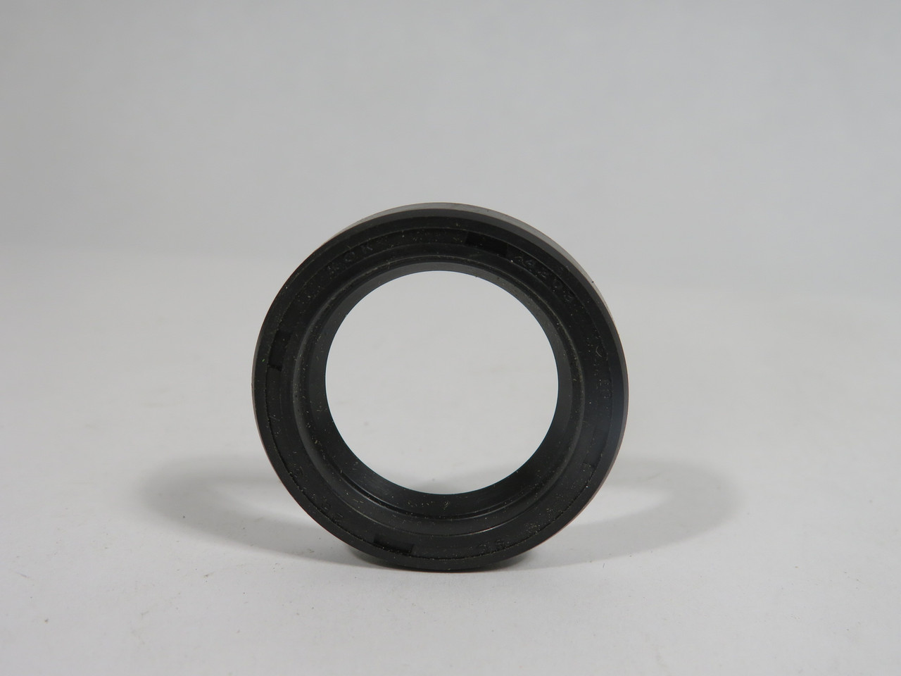 SKF 9718 Nitrile Oil Seal 25mm ID 37mm OD 7mm W KOK 4203 NEW