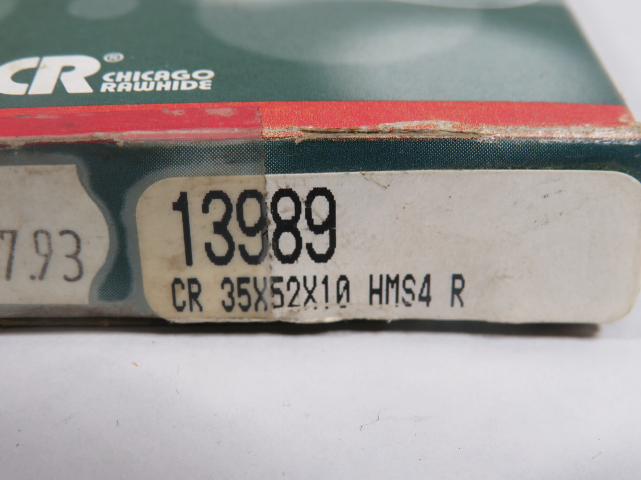 Chicago Rawhide 13989 Nitrile Oil Seal 35mm ID 52mm OD 10mm W NEW