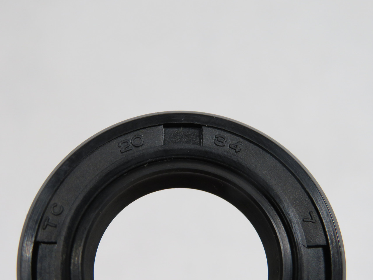 NAK TC20X34X7 Nitrile Oil Seal 20mm ID 34mm OD 7mm W NOP