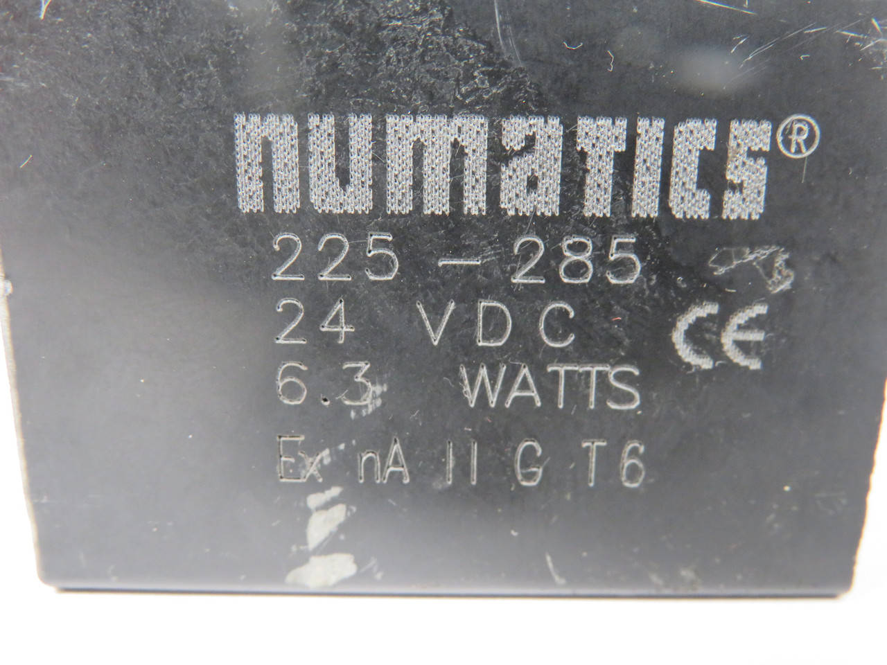 Numatics 225-285 Solenoid Coil 24VDC 6.3W SHELF WEAR USED