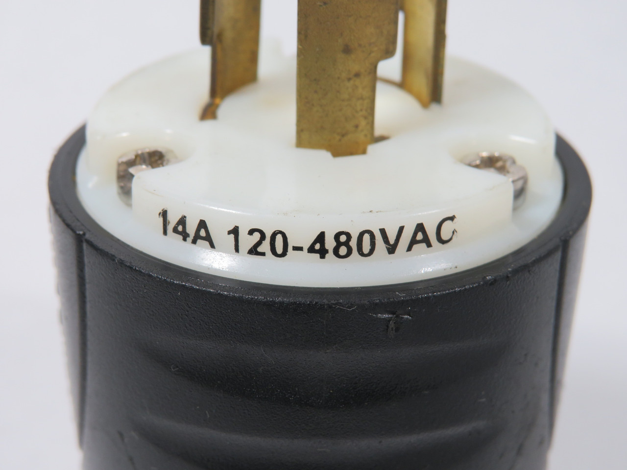 Pass & Seymour Legrand S2348DF Twist-Lock Plug 14A 120-480V 3W 2P USED