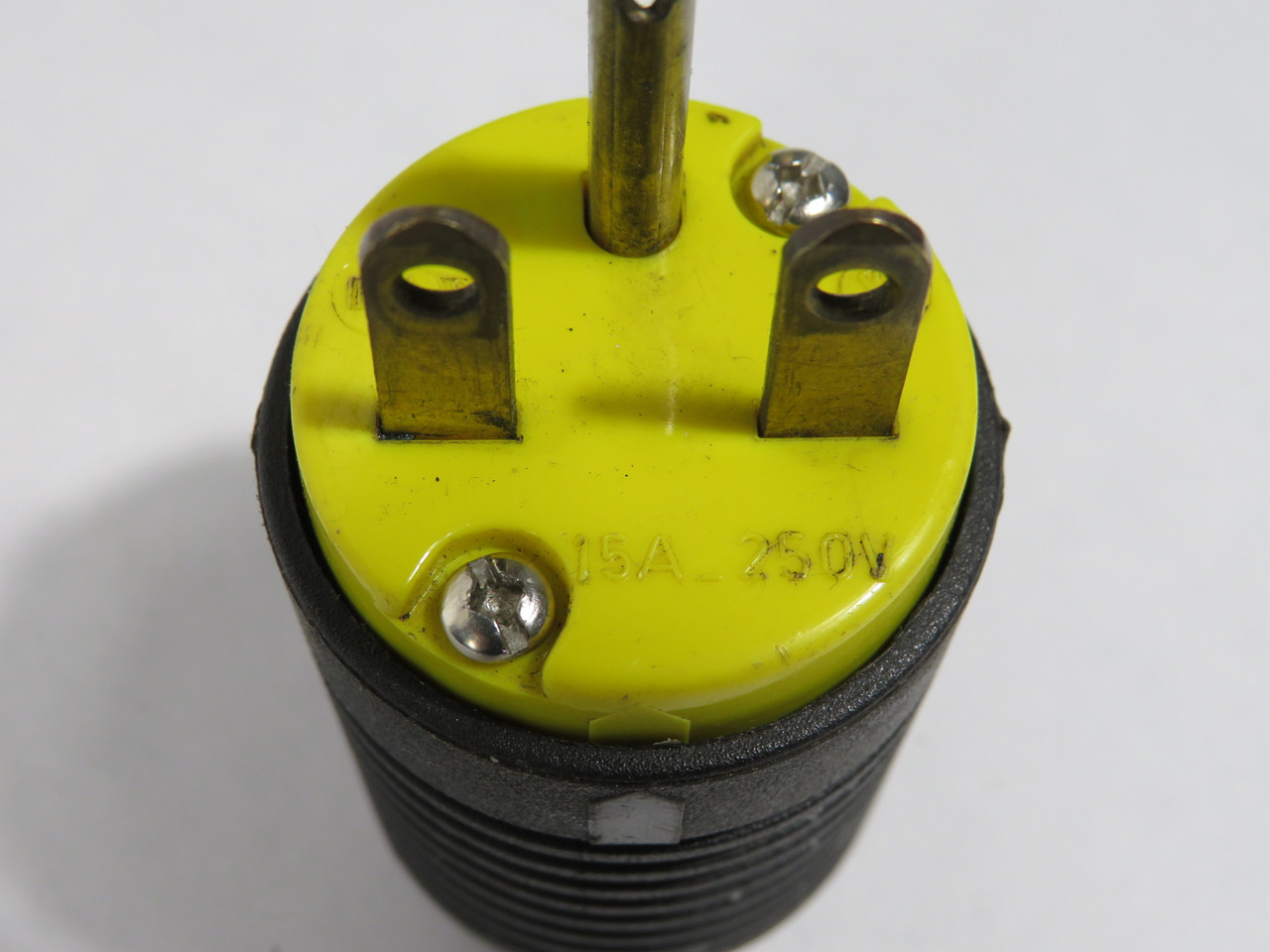 Pass & Seymour 5666-XCN Straight-Blade Plug 15A 250V 3W 2P NEMA 6-15P USED