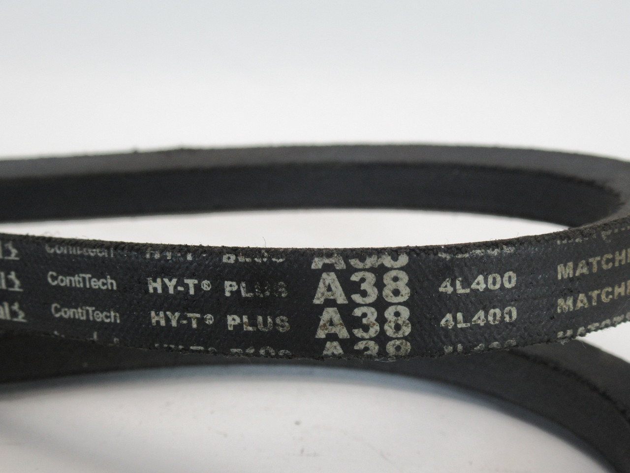 Continental A38 4L400 V-Belt 40" Outside L 0.5" W 0.31" Thickness NEW