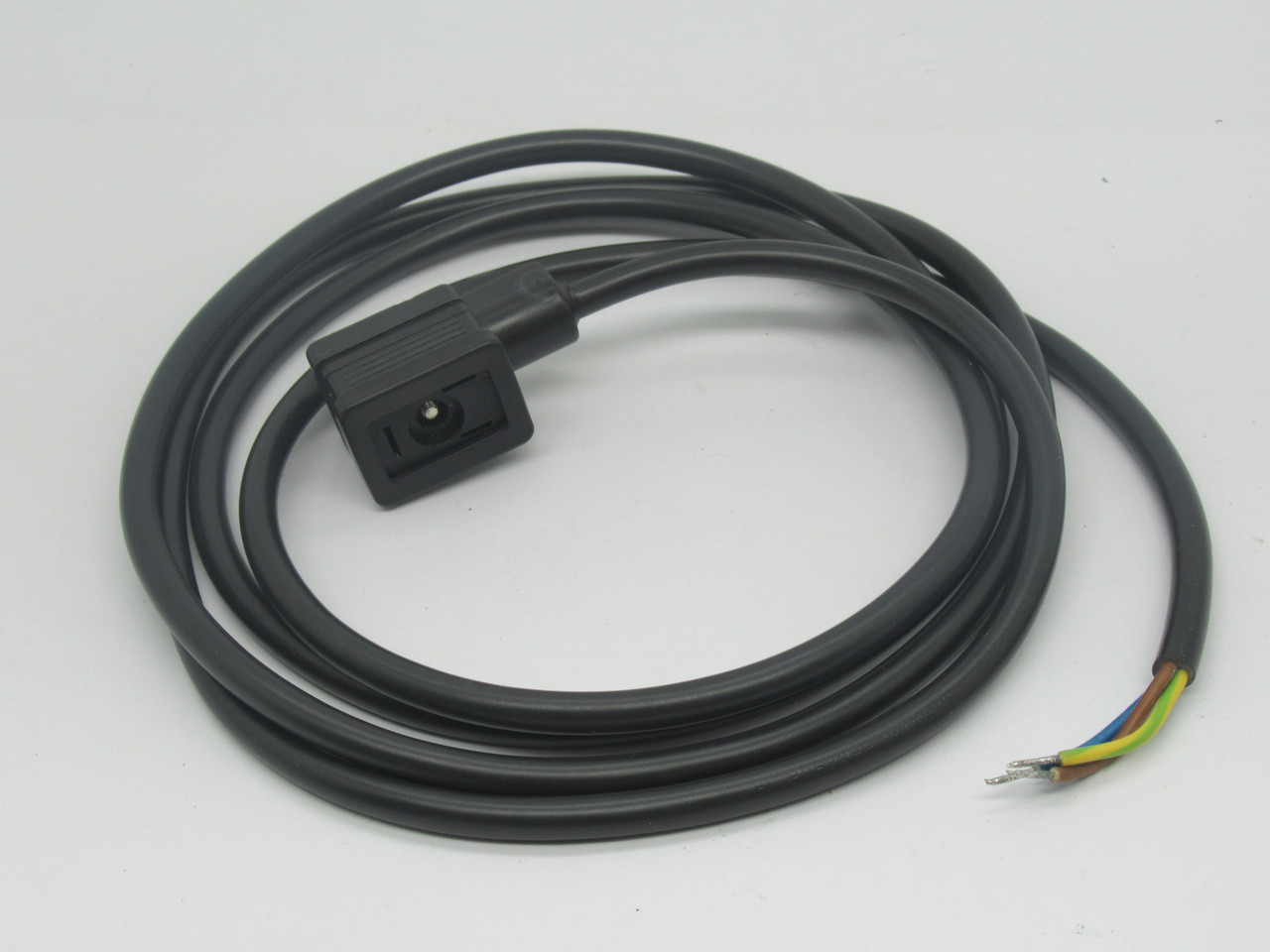 MPM E462N2N30021C42 Overmolded Cordset 2Pole 1Ground 3.0m Cable 24V Red LED NOP