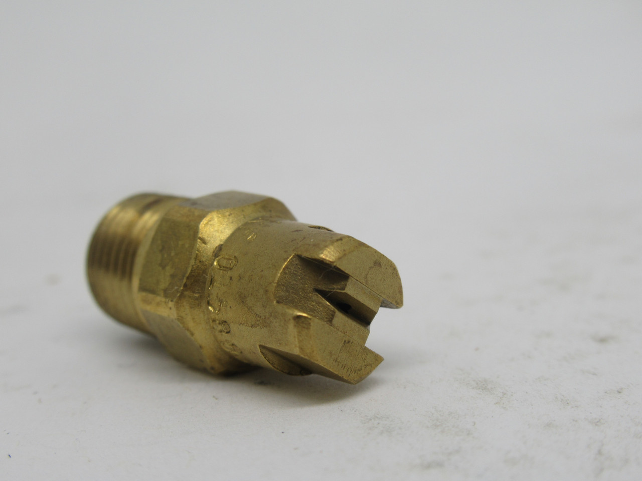 Bete NF01580-BCV Standard Fan Nozzle 80Deg. Spray 1/8"NPT .88"L .44"Hex USED