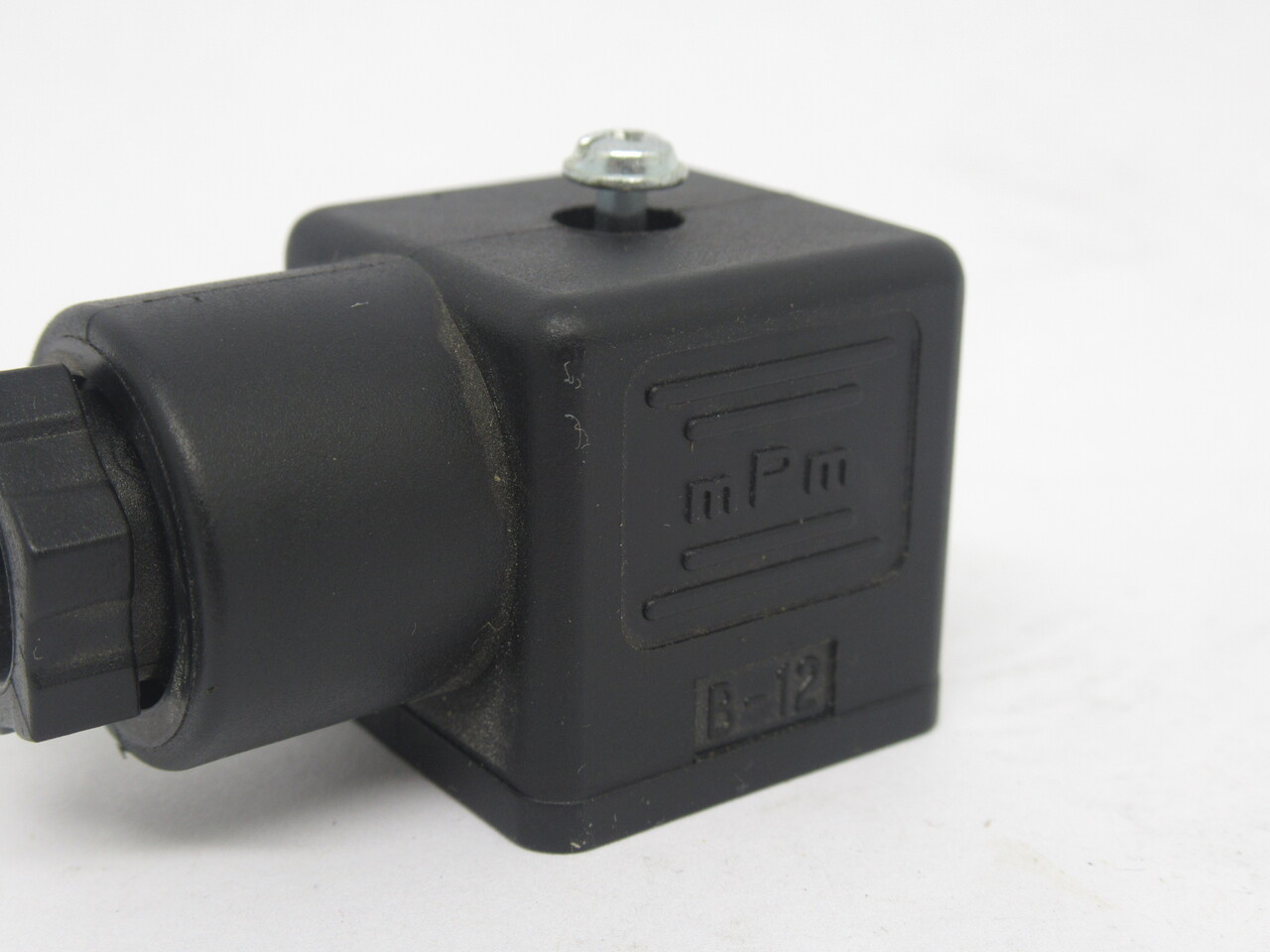 MPM C18309N21 DIN Valve Connector 3Pole PG9 Thread  6-8mm Cable Dia USED