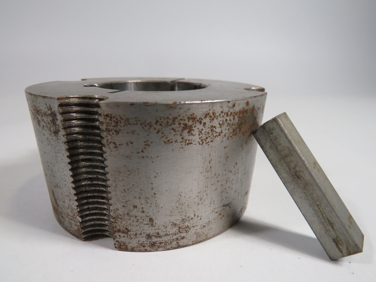 Generic 2517-1-5/8 Taper Lock Bushing 3-3/8" OD 1-5/8" B 1-3/4" LTB RUST USED